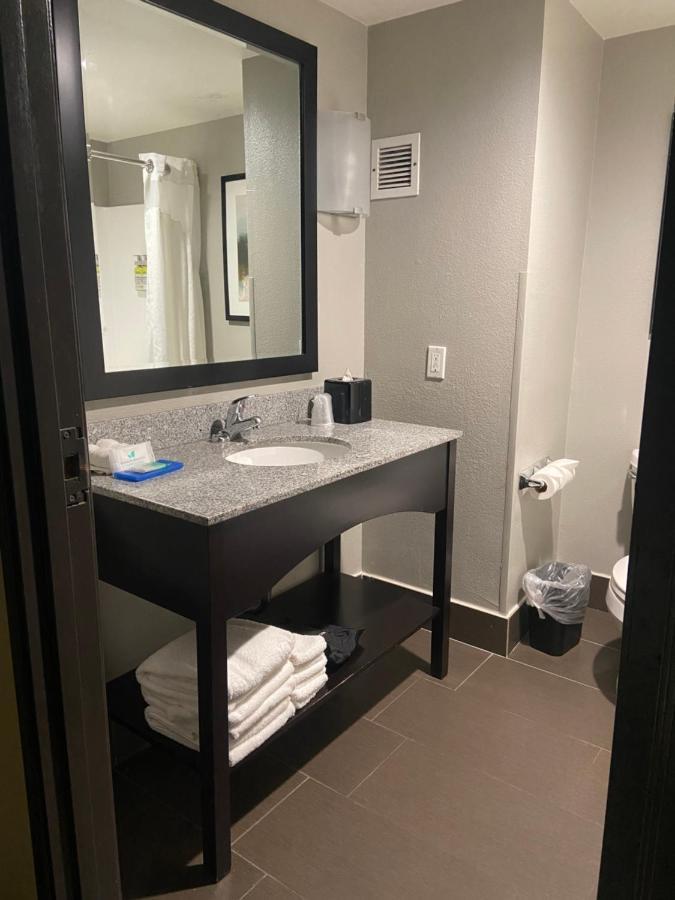 Holiday Inn Express Hotel & Suites Solana Beach-Del Mar By Ihg מראה חיצוני תמונה