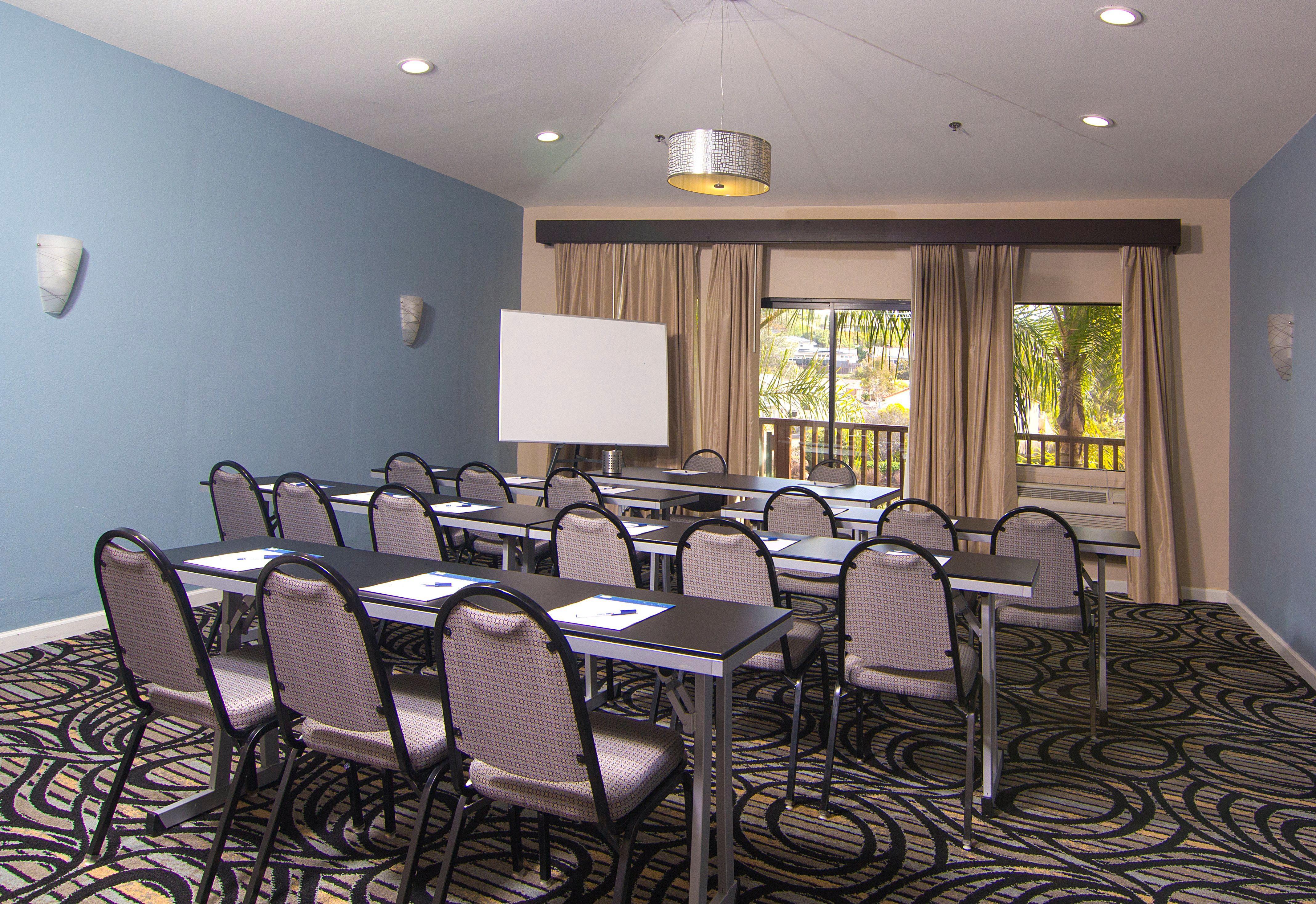 Holiday Inn Express Hotel & Suites Solana Beach-Del Mar By Ihg מראה חיצוני תמונה