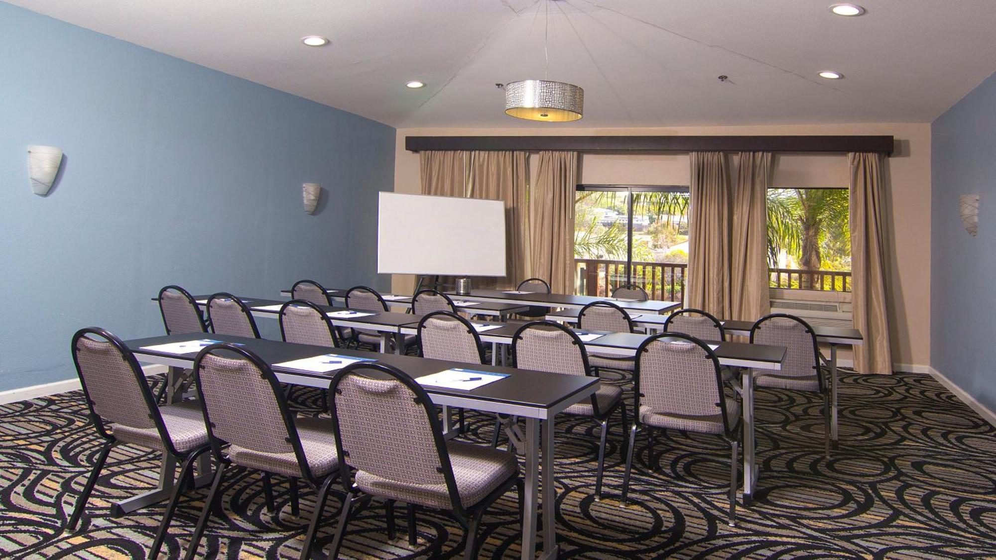 Holiday Inn Express Hotel & Suites Solana Beach-Del Mar By Ihg מראה חיצוני תמונה